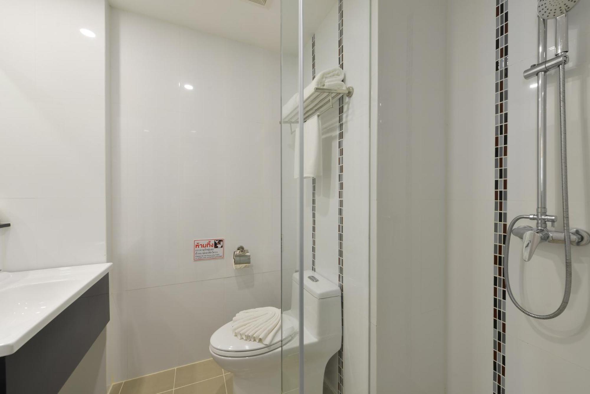 Grace Patong Hotel Kathu Exterior photo