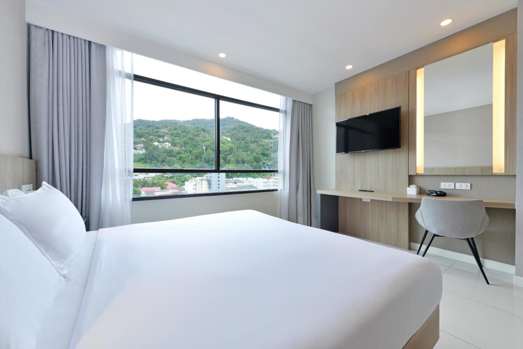 Grace Patong Hotel Kathu Exterior photo