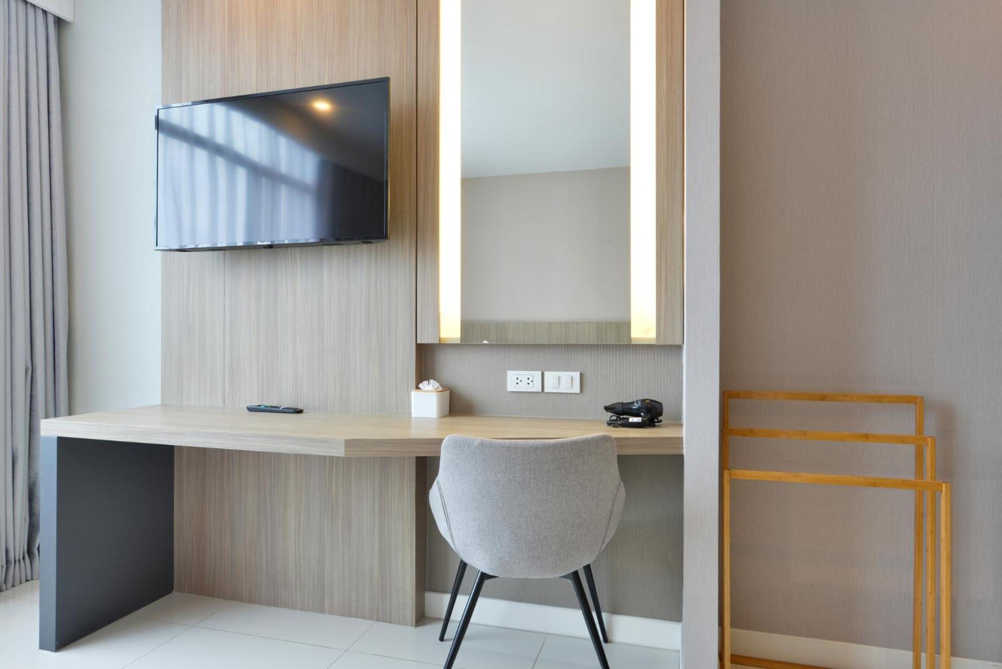 Grace Patong Hotel Kathu Exterior photo