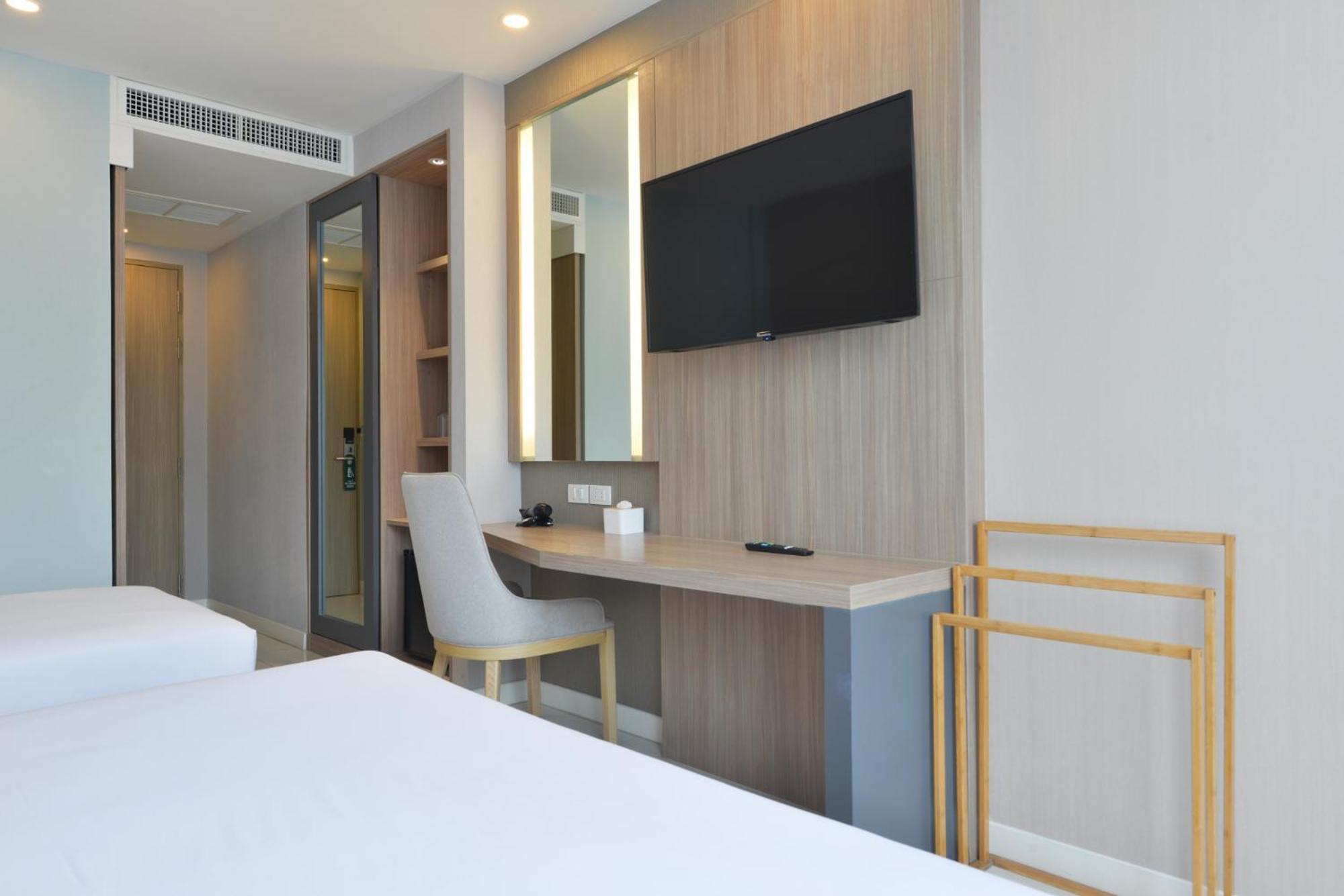 Grace Patong Hotel Kathu Exterior photo