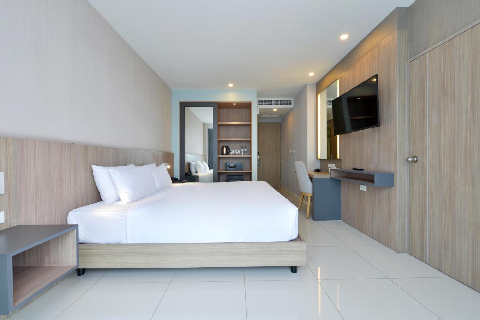 Grace Patong Hotel Kathu Exterior photo
