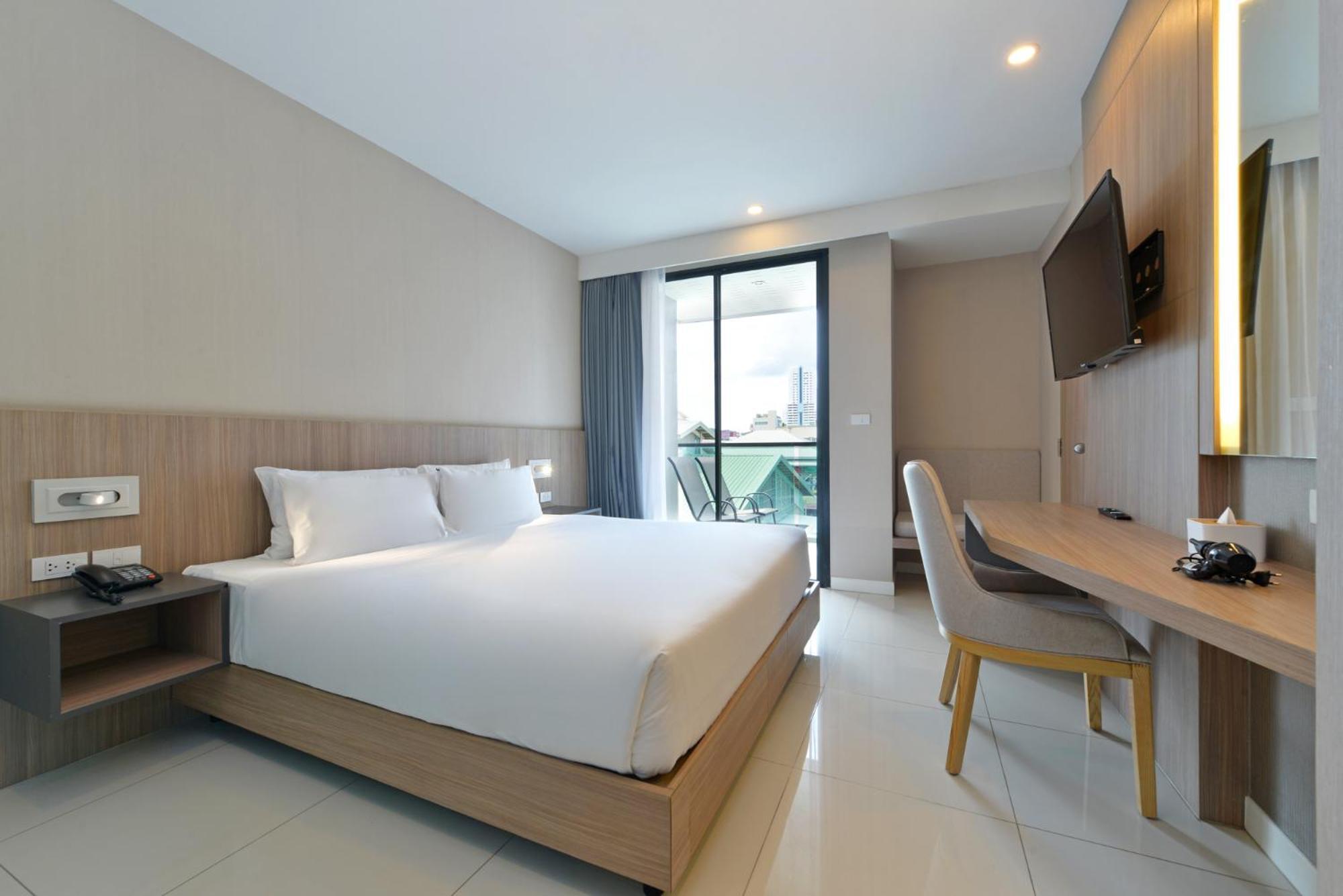 Grace Patong Hotel Kathu Exterior photo