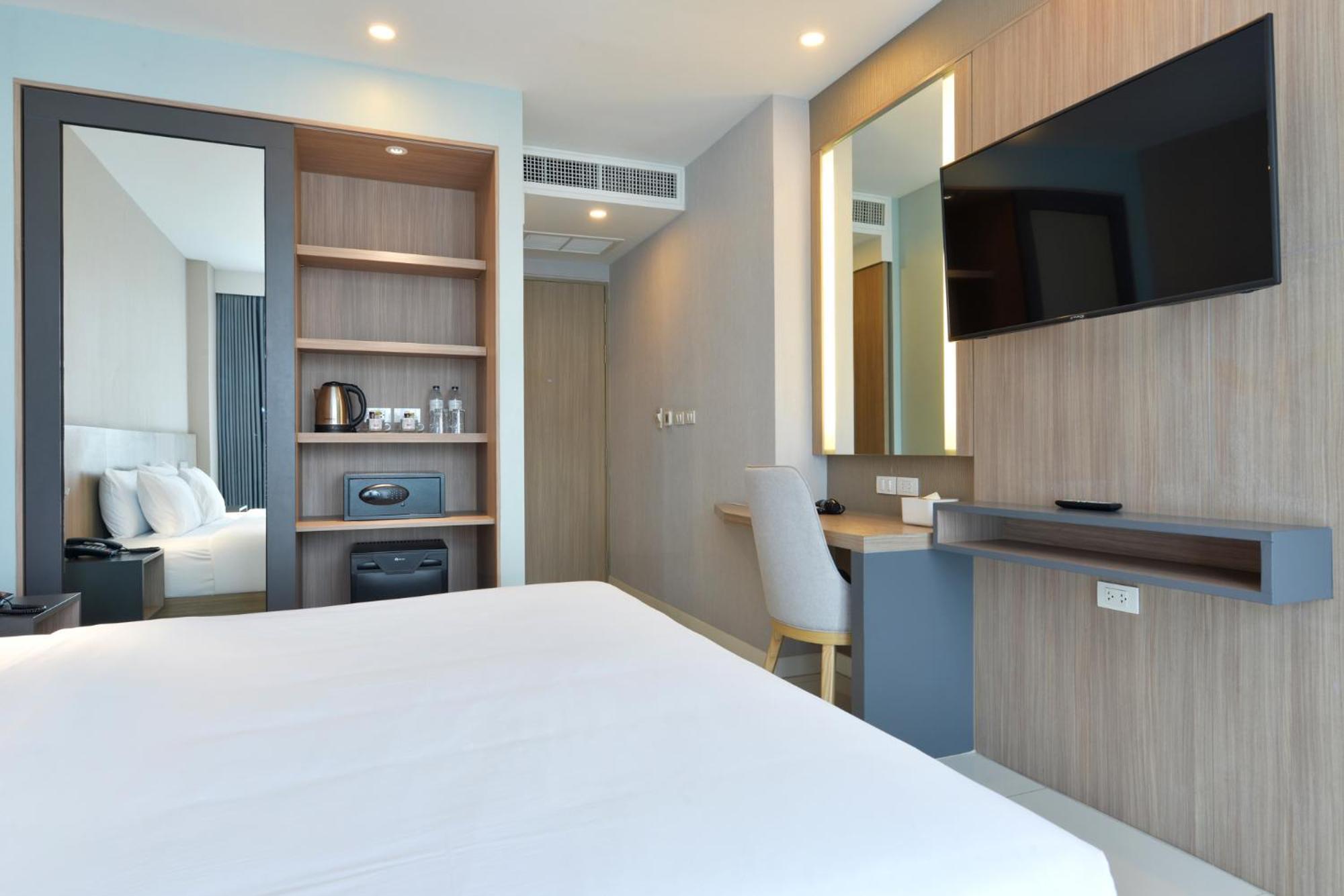 Grace Patong Hotel Kathu Exterior photo