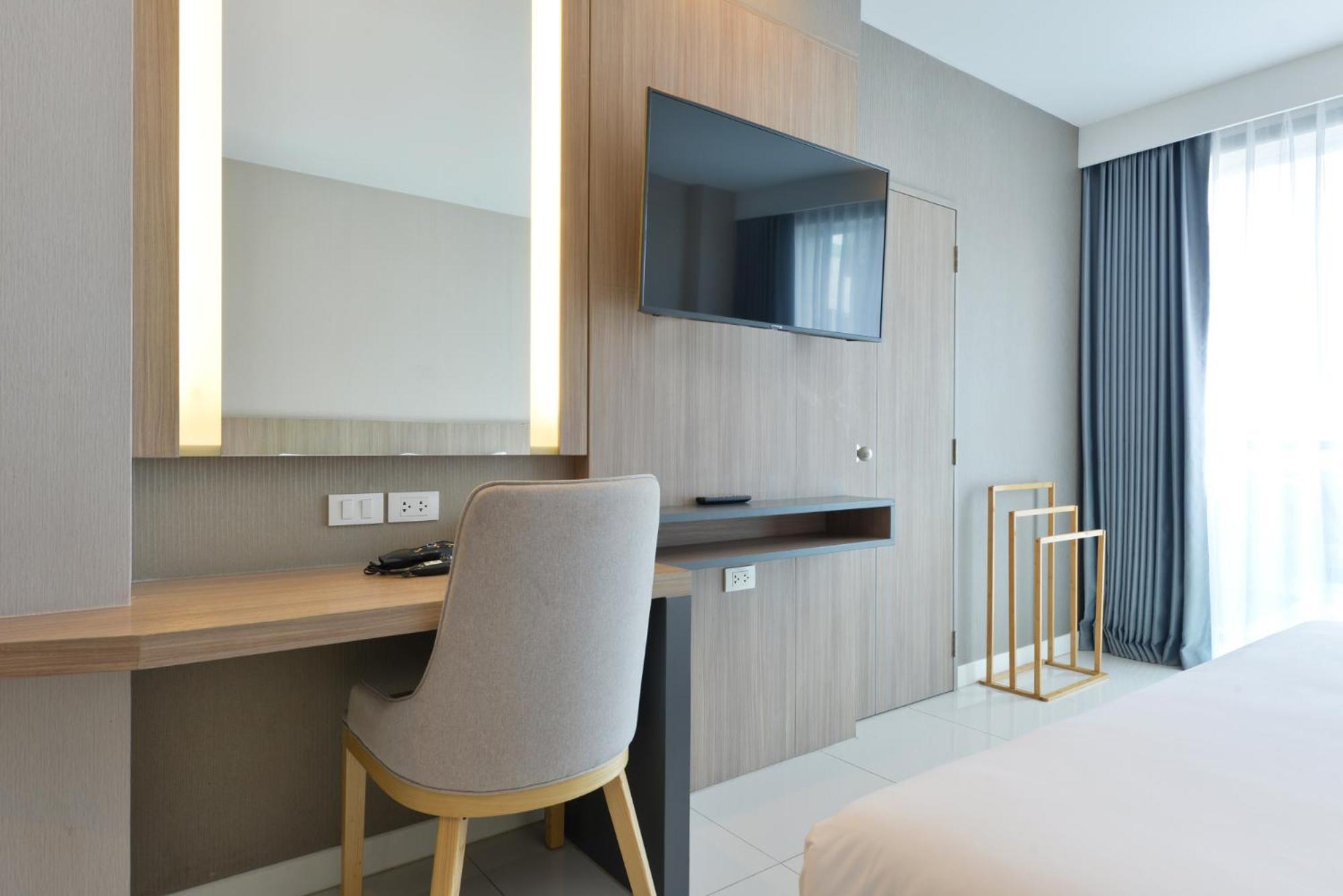 Grace Patong Hotel Kathu Exterior photo