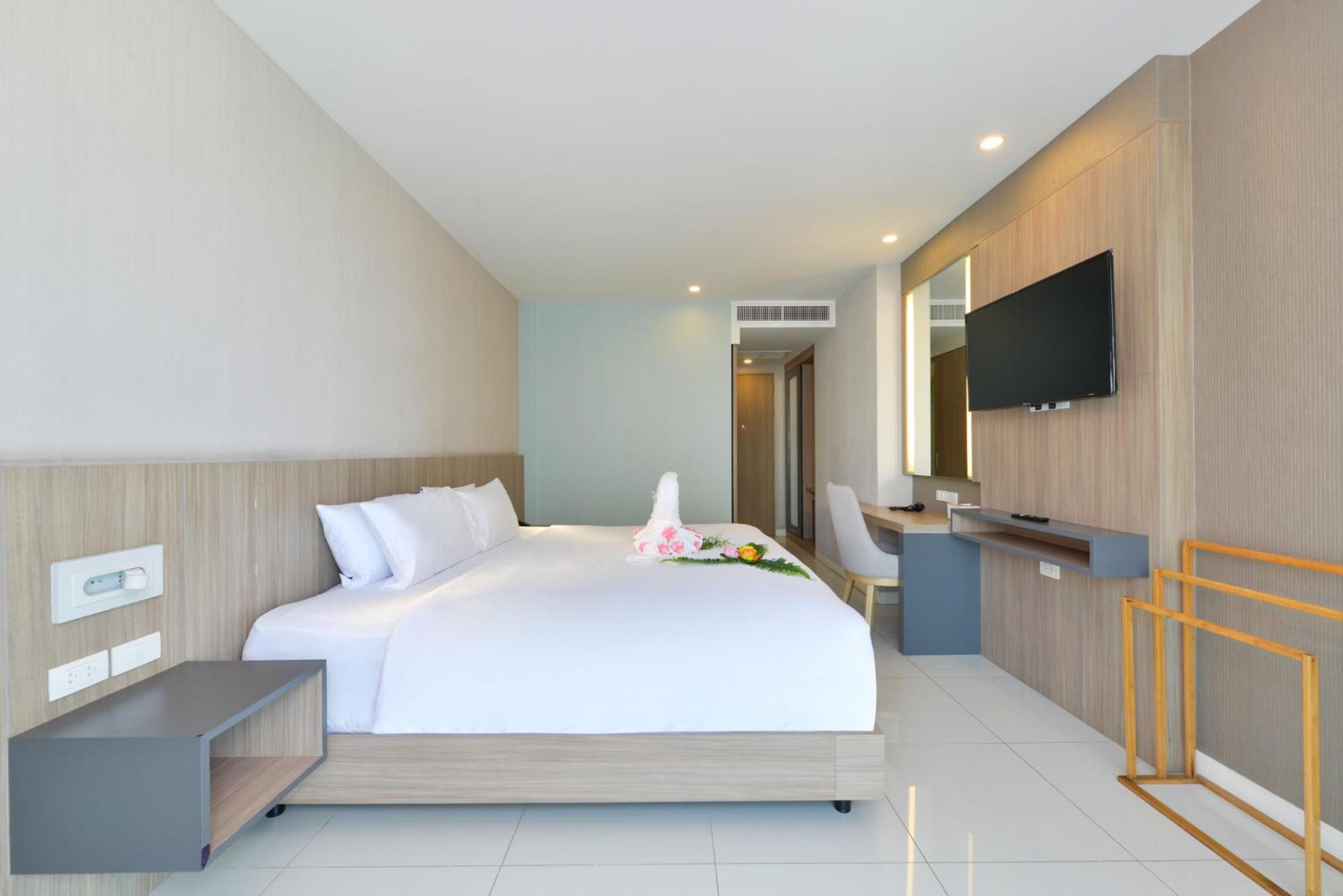 Grace Patong Hotel Kathu Exterior photo