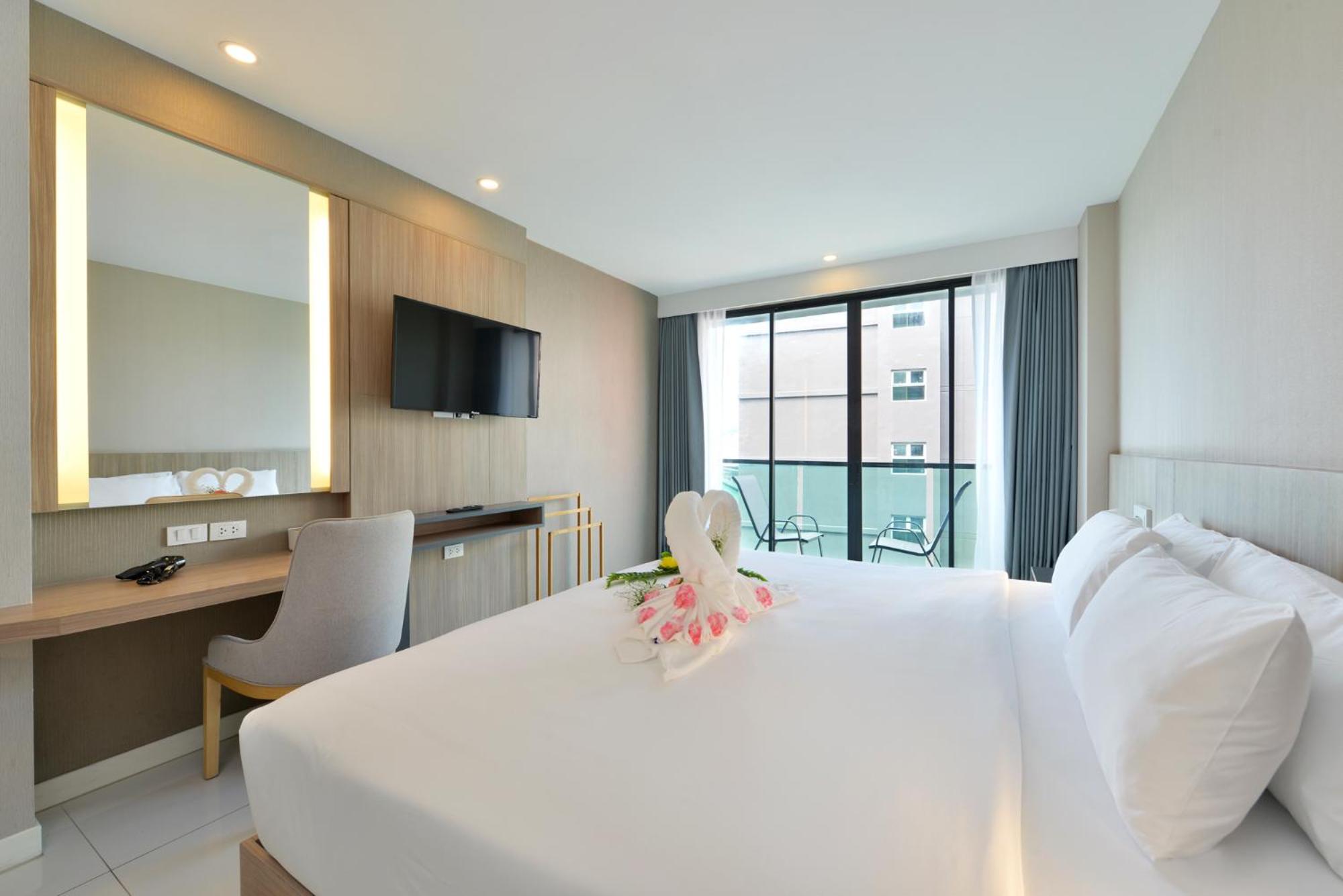Grace Patong Hotel Kathu Exterior photo