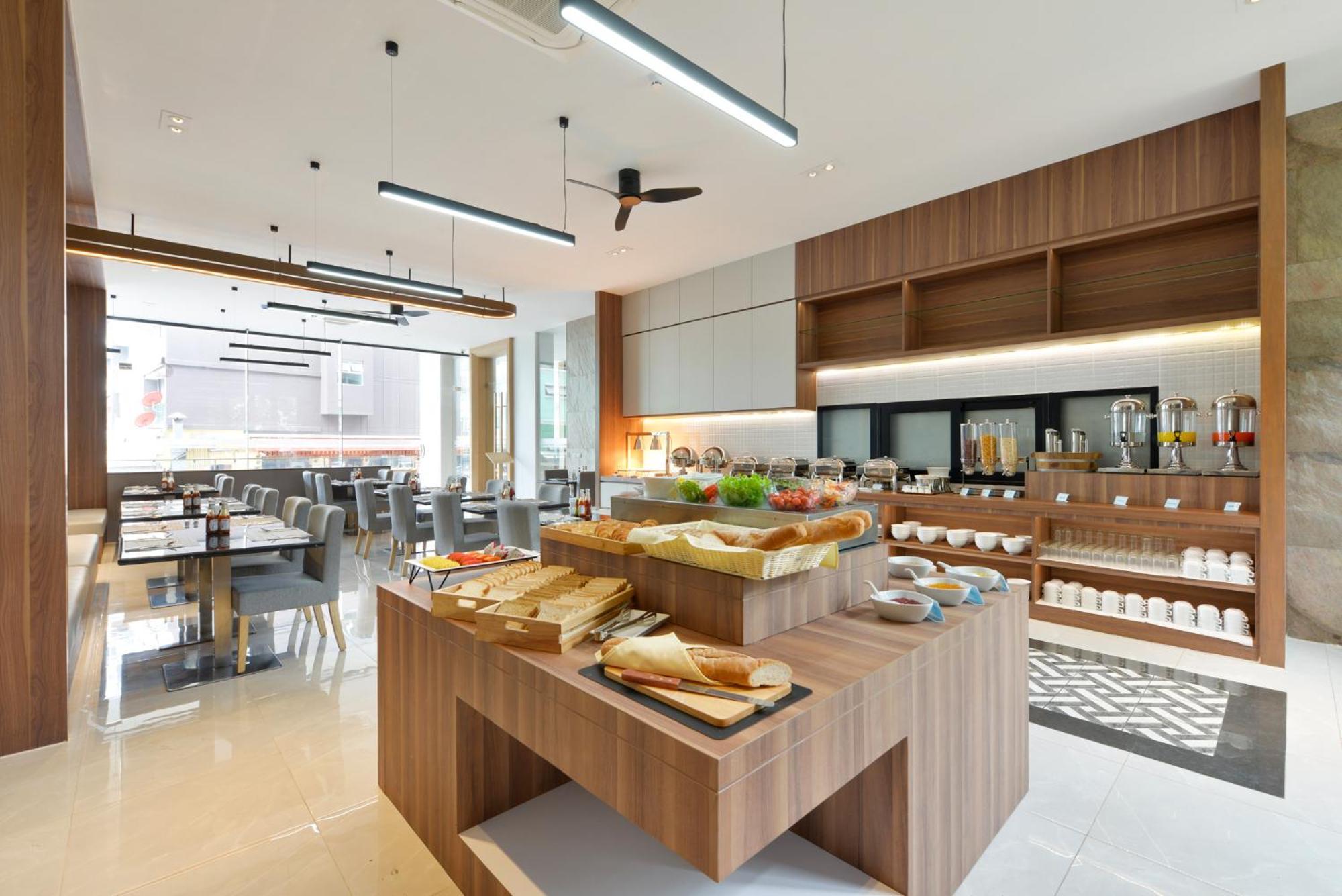 Grace Patong Hotel Kathu Exterior photo
